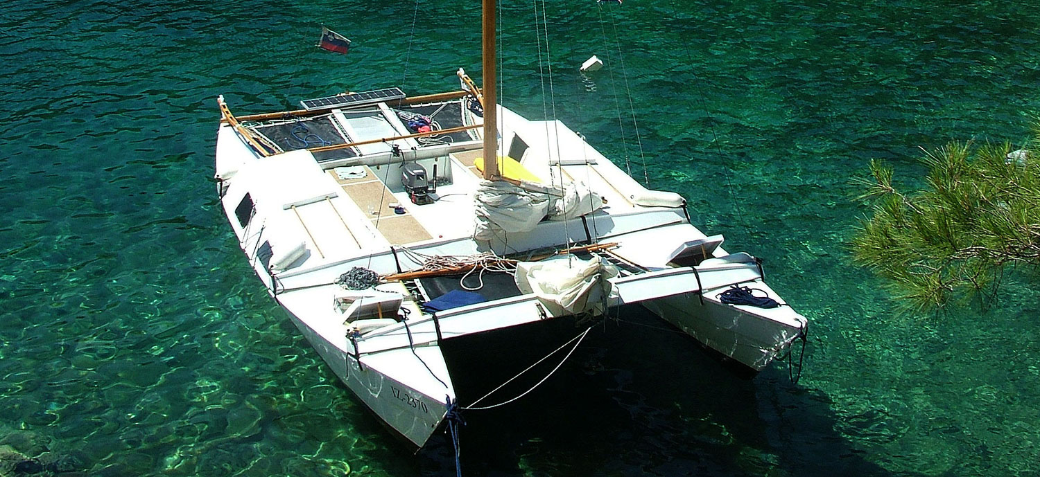 catamaran ariki